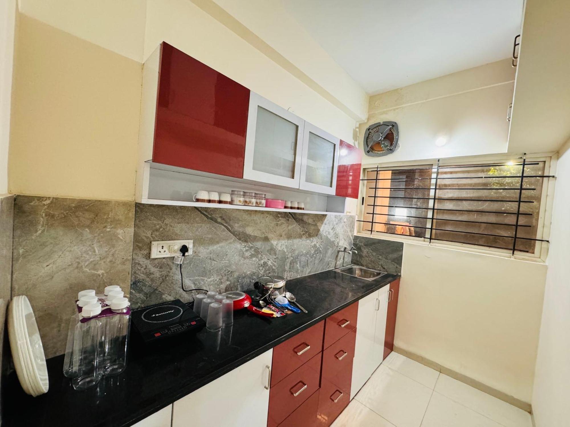 Home Escape 1Bhk Apartment Near Bombay Hospital 印多尔 外观 照片