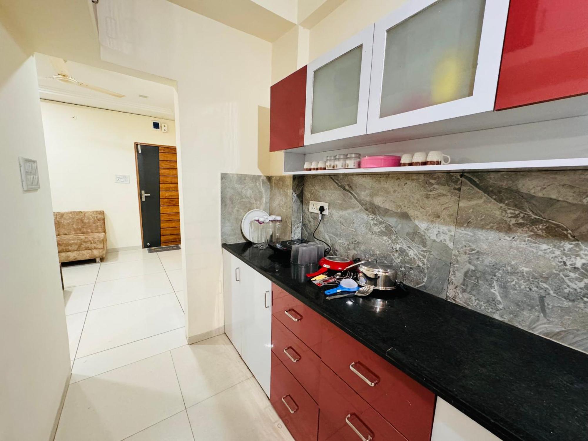 Home Escape 1Bhk Apartment Near Bombay Hospital 印多尔 外观 照片